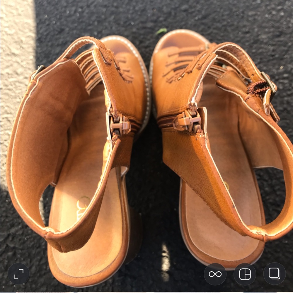 ✨Cute Fall Shoes!!✨ - Picture 3 of 6